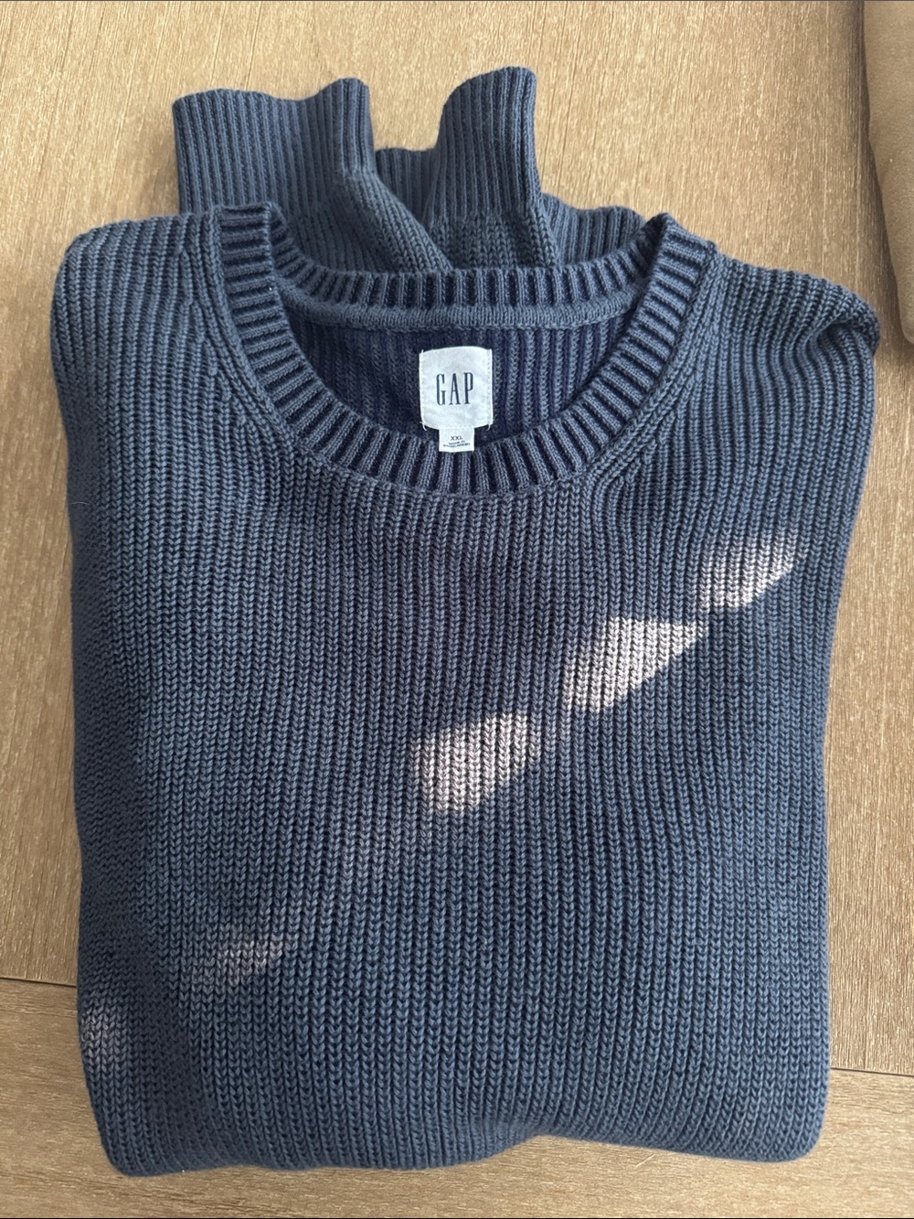 GAP Men's Crewneck Sweater in Navy